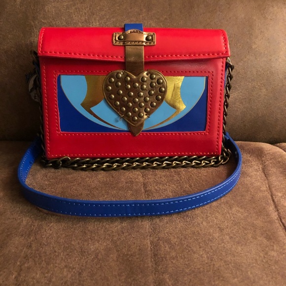 descendants evie purse